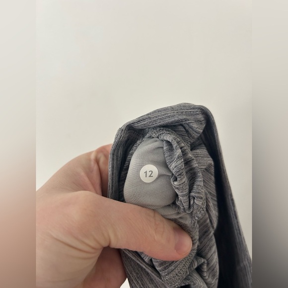 Lululemon Wunder Under Crop (Hi-Rise) Point Ice Grey Black Size 12 - Picture 9 of 9